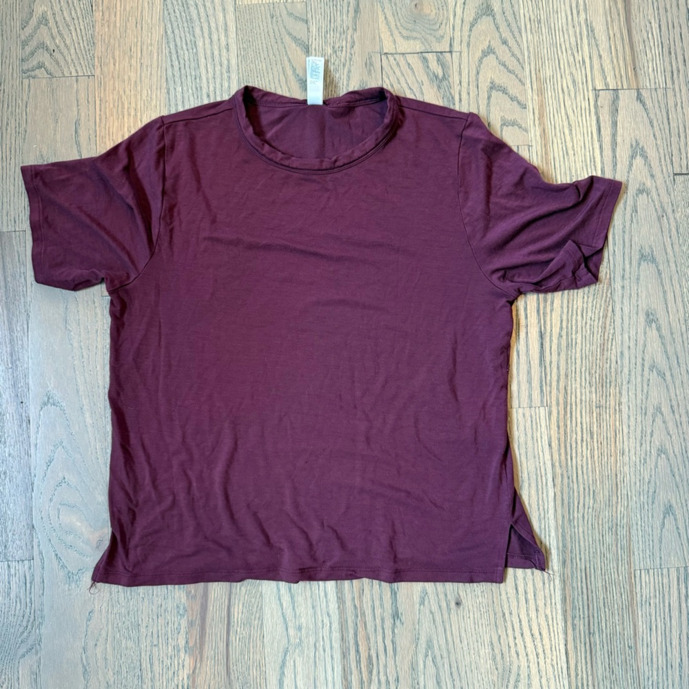 Athleta Nightime Bliss Sleep Tee Wine Burgundy T shirt‎ super soft